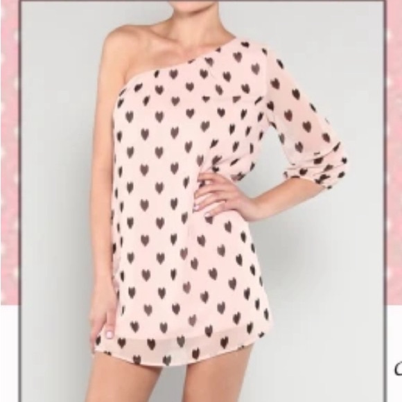 Heart print blush coloured dress - Picture 1 of 4